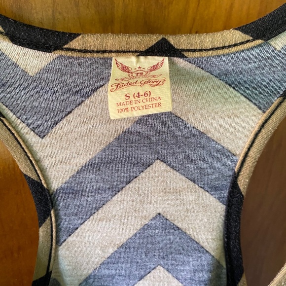 Chevron Maxi Dress - Picture 2 of 4